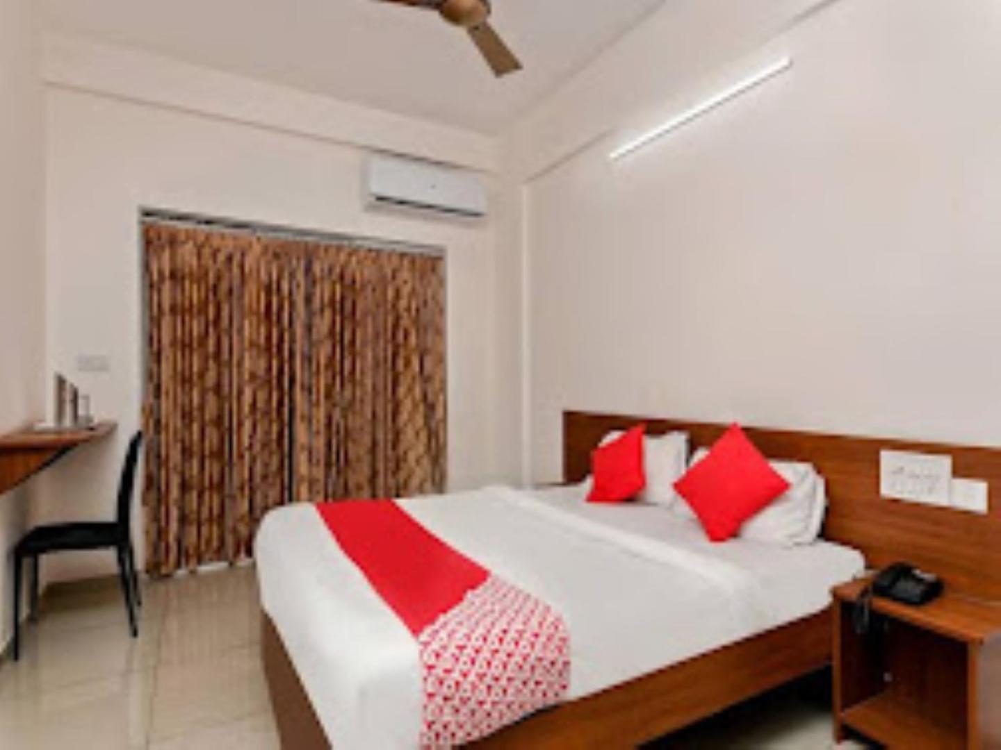 Hotel Samruddhi Lodging,Mangaluru Mulki Exteriör bild